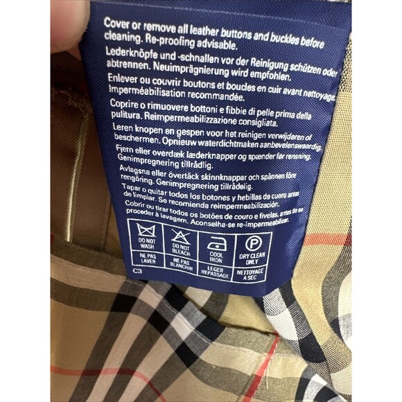 Burberrys of London Trench Coat Beige with Removable Liner Sz 44 Long - Picture 10 of 16